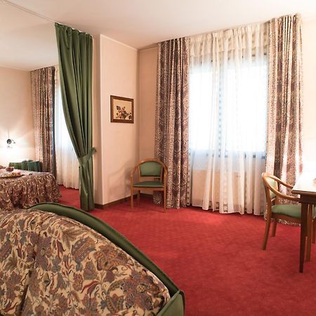Hotel Tessarin Taglio Di Po Exterior photo